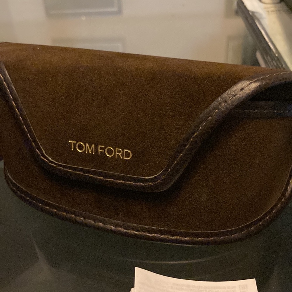 Brand new Tom Ford Bronson sunglasses black/yellow lens. - Picture 3 of 7